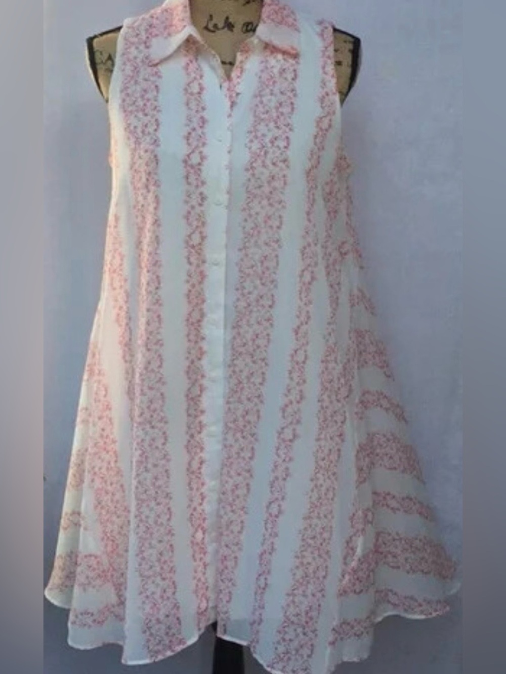 Emma & Michele White and Pink Printed Shirt A-line Dress retails $70 - Picture 2 of 12